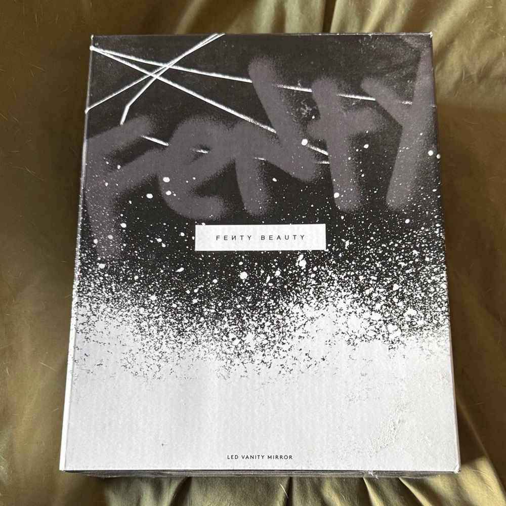 Fenty Beauty LED Vanity Mirror — Black & Silver Splatter Design